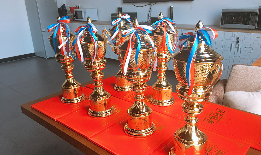 云里物里2018年第二屆銷售業(yè)績PK大賽總結(jié)暨頒獎典禮順利舉行